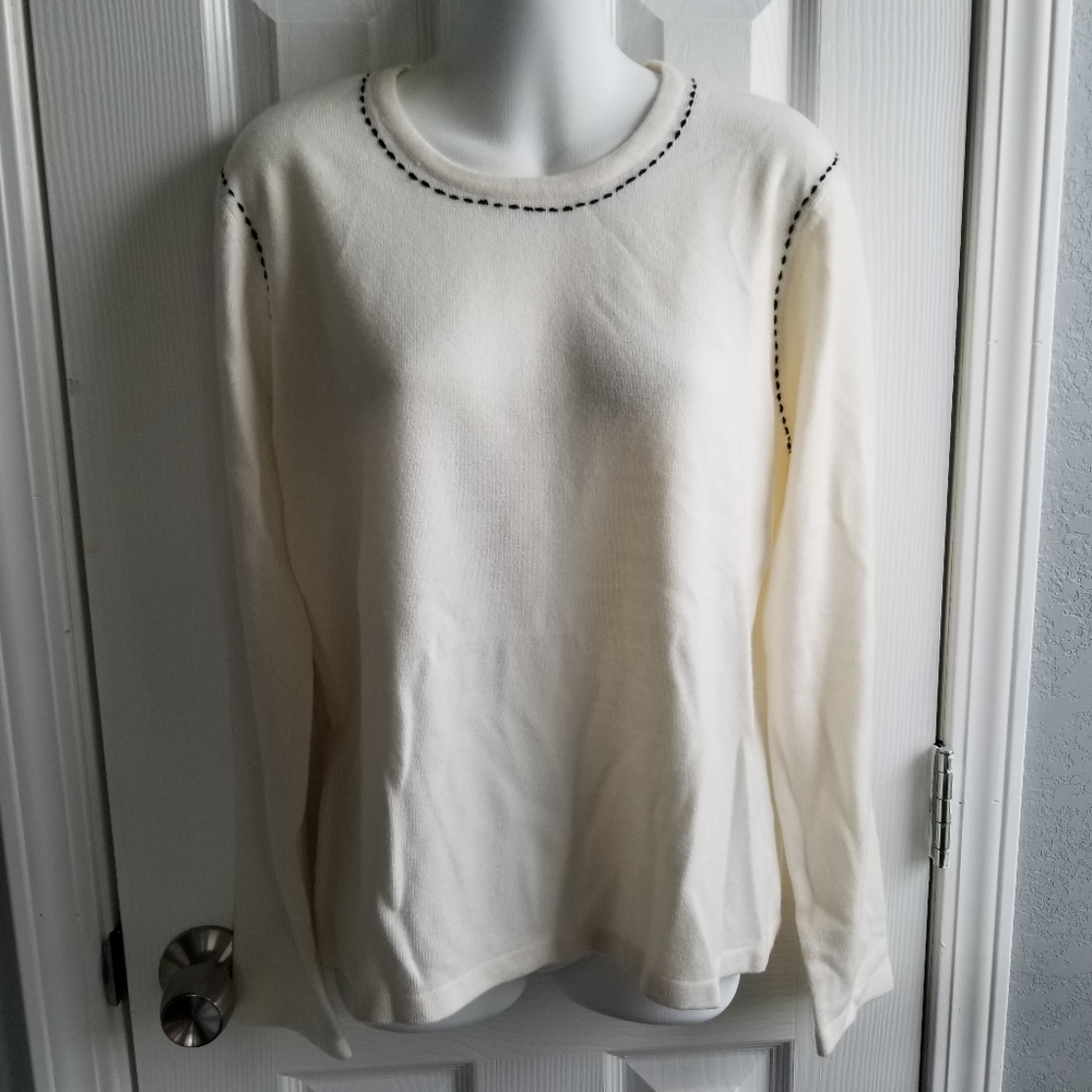 Women's sweater